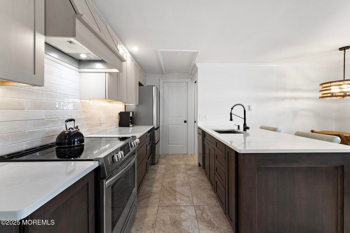 Interior, Kitchen, Pendant Lights, Recessed Lighting, Stainless Steel Appliances