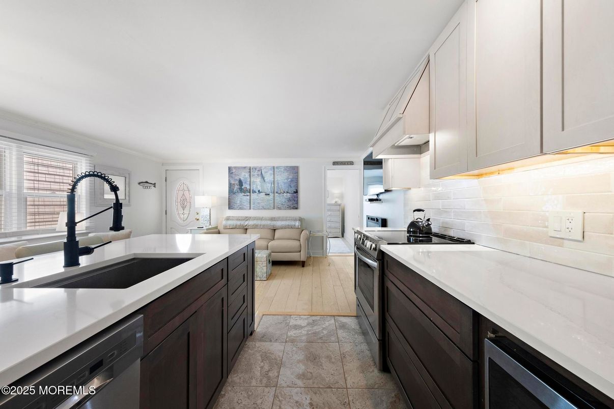 Interior, Kitchen, Living room, Stainless Steel Appliances, Wood Texture Flooring