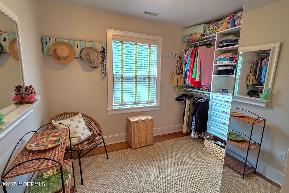 Interior, Walk-in Closets