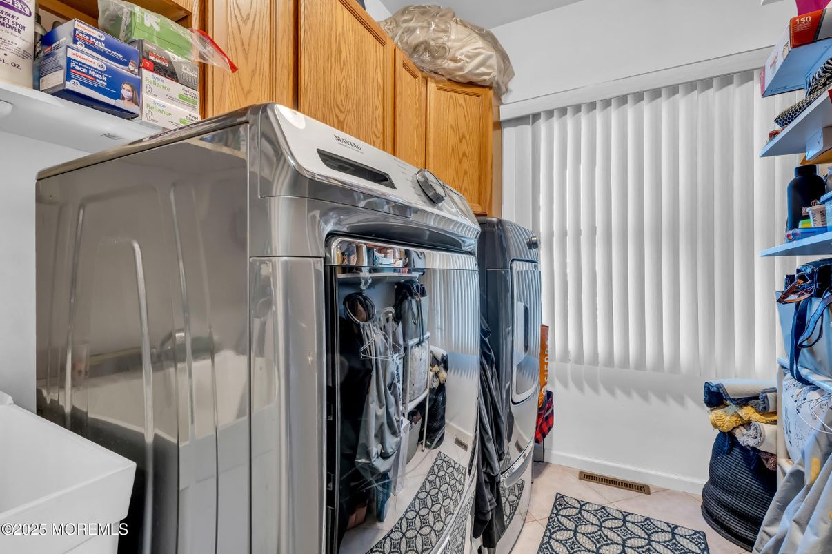 Interior, Washer