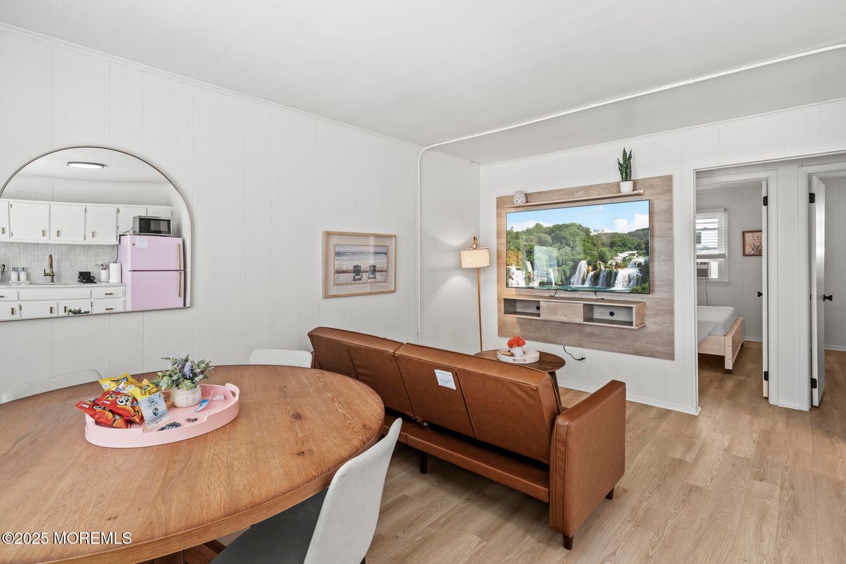 Dining room, Interior, Wood Texture Flooring