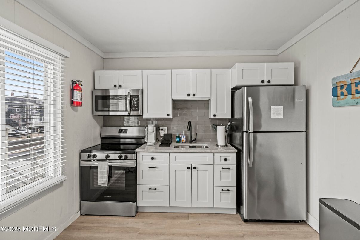 Interior, Kitchen, Stainless Steel Appliances, Wood Texture Flooring