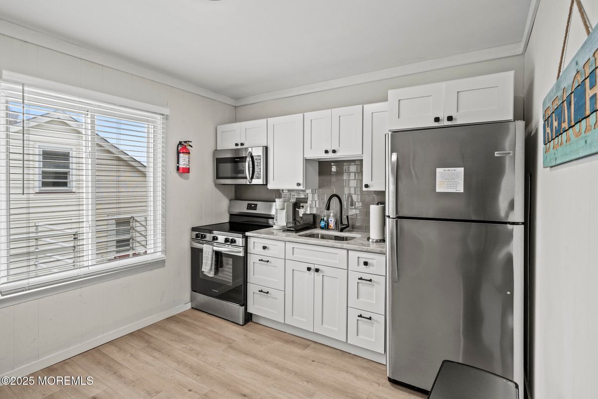 Interior, Kitchen, Stainless Steel Appliances, Wood Texture Flooring