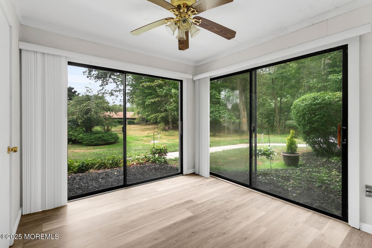 Interior, Sun Room, Wood Texture Flooring