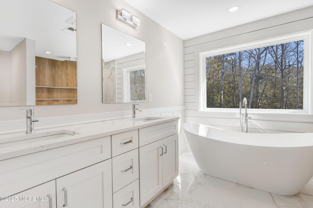 Bathroom, Dual Sink Vanities, Free Standing Baths, Interior, Marble, Recessed Lighting