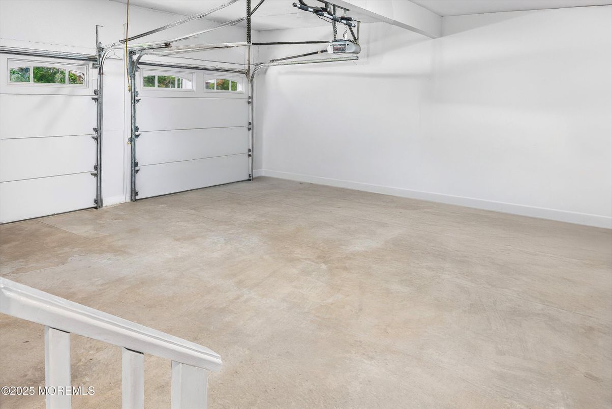 Garage, Interior