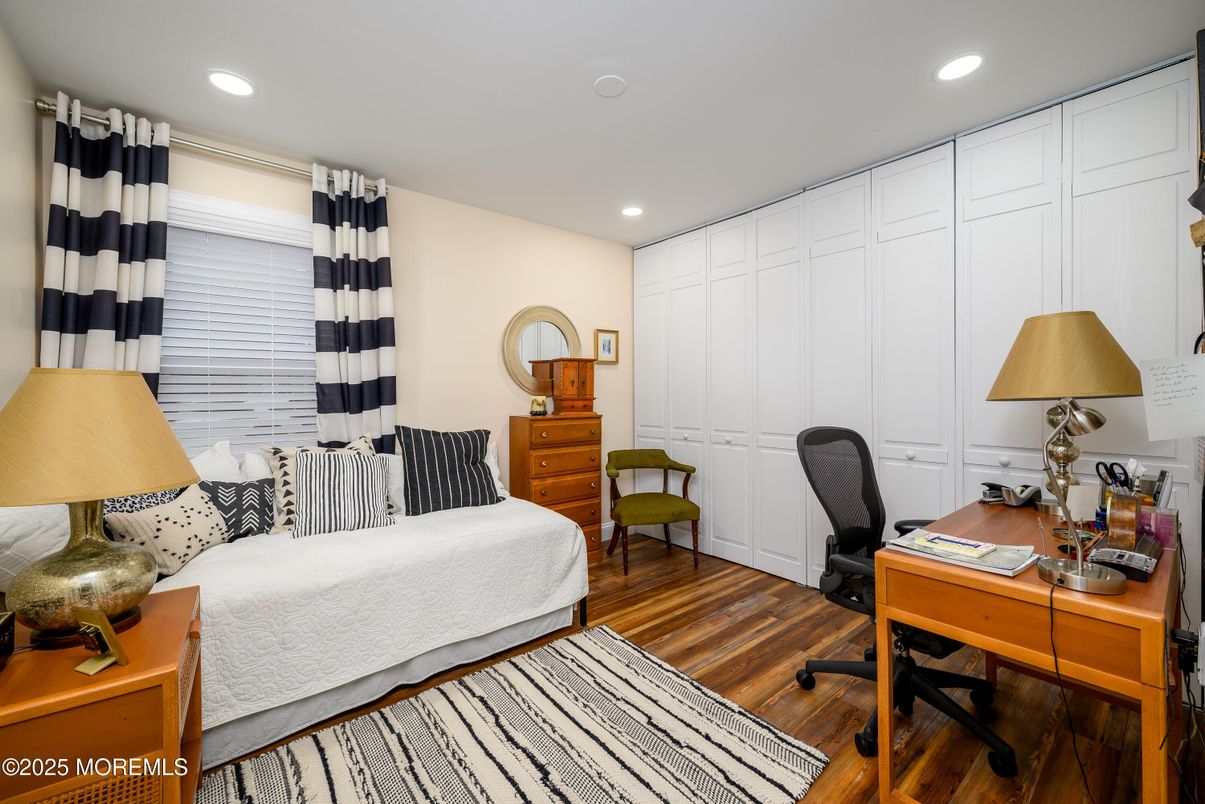Bedroom, Home Office, Interior, Recessed Lighting, Wood Texture Flooring
