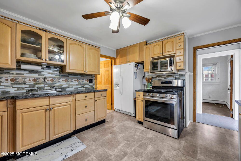 Interior, Kitchen, Stainless Steel Appliances