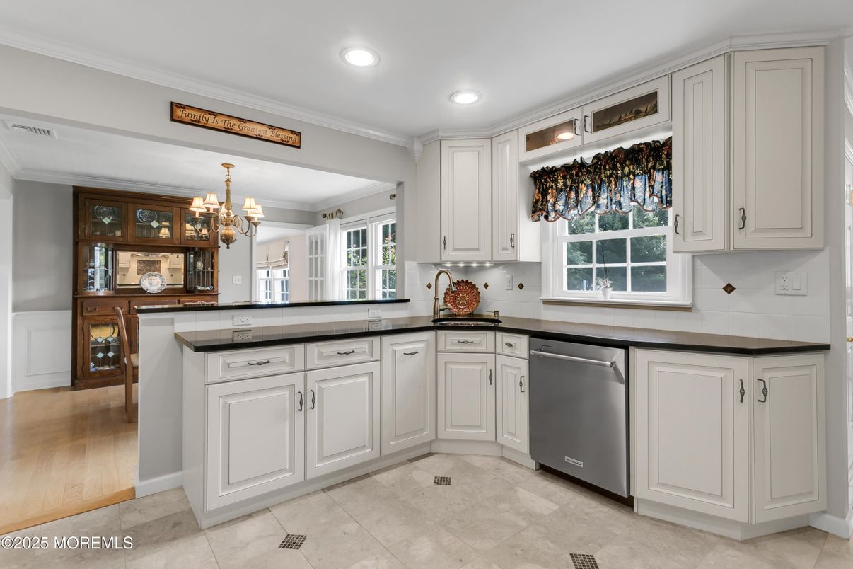 Chandelier, Interior, Kitchen, Recessed Lighting