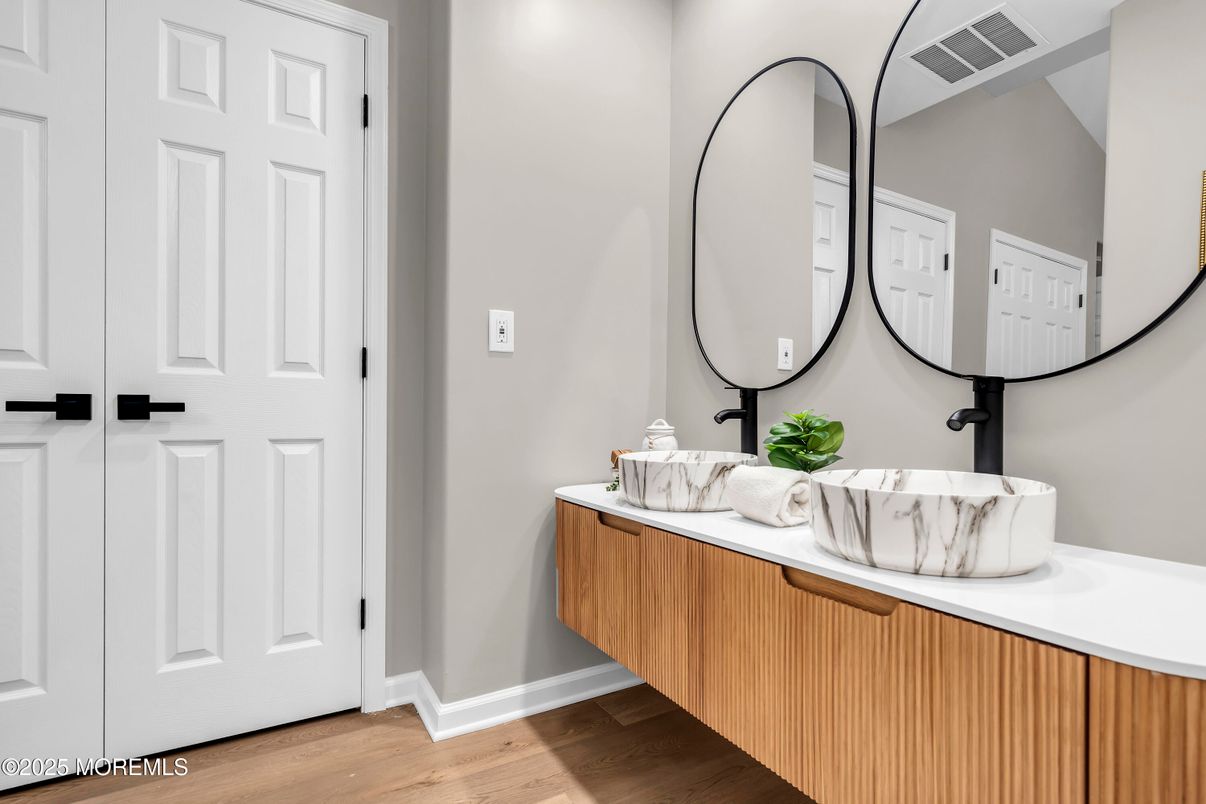 Bathroom, Dual Sink Vanities, Interior, Wood Texture Flooring