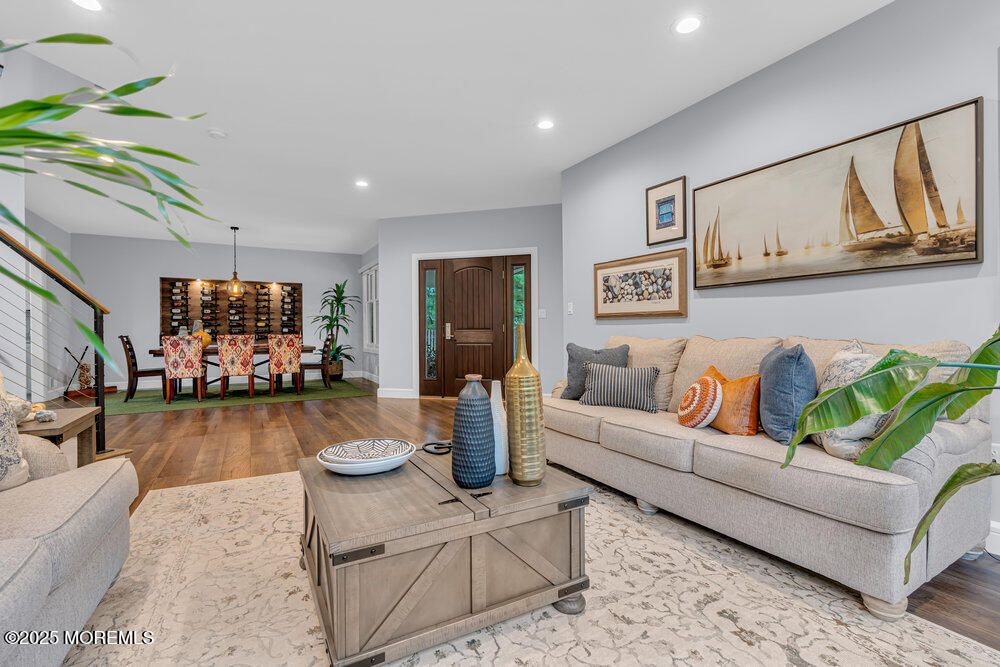 Dining room, Interior, Living room, Pendant Lights, Recessed Lighting, Wood Texture Flooring