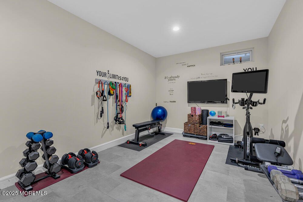 Fitness Equipment, Interior, Recessed Lighting
