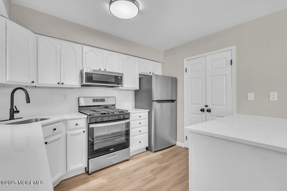 Interior, Kitchen, Stainless Steel Appliances, Wood Texture Flooring