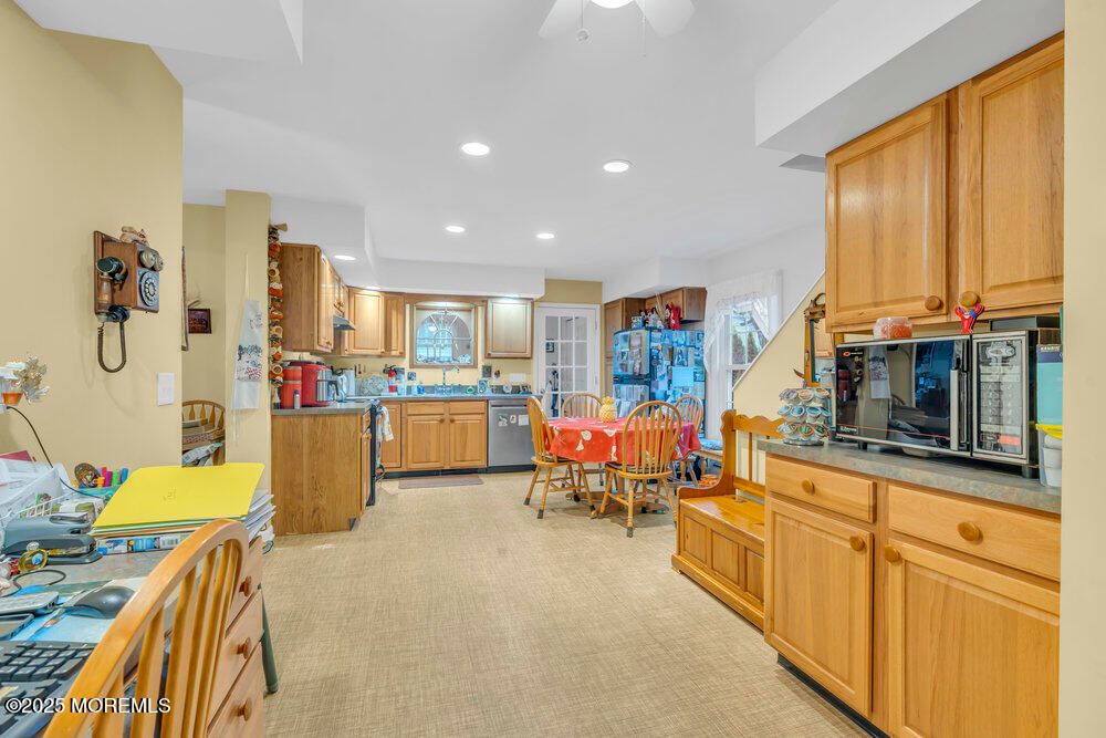Dining room, Interior, Kitchen, Recessed Lighting