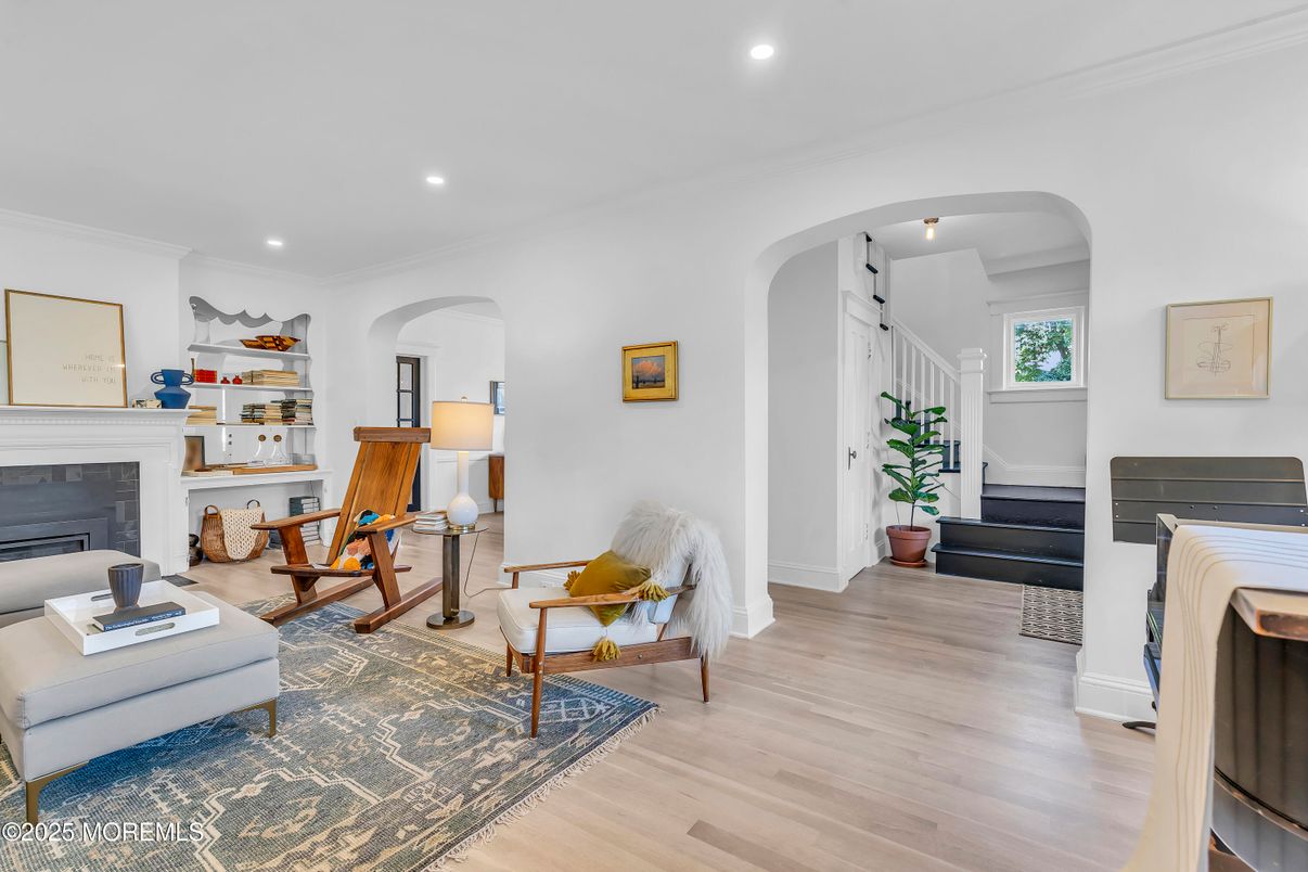 Fireplace, Interior, Recessed Lighting, Wood Texture Flooring