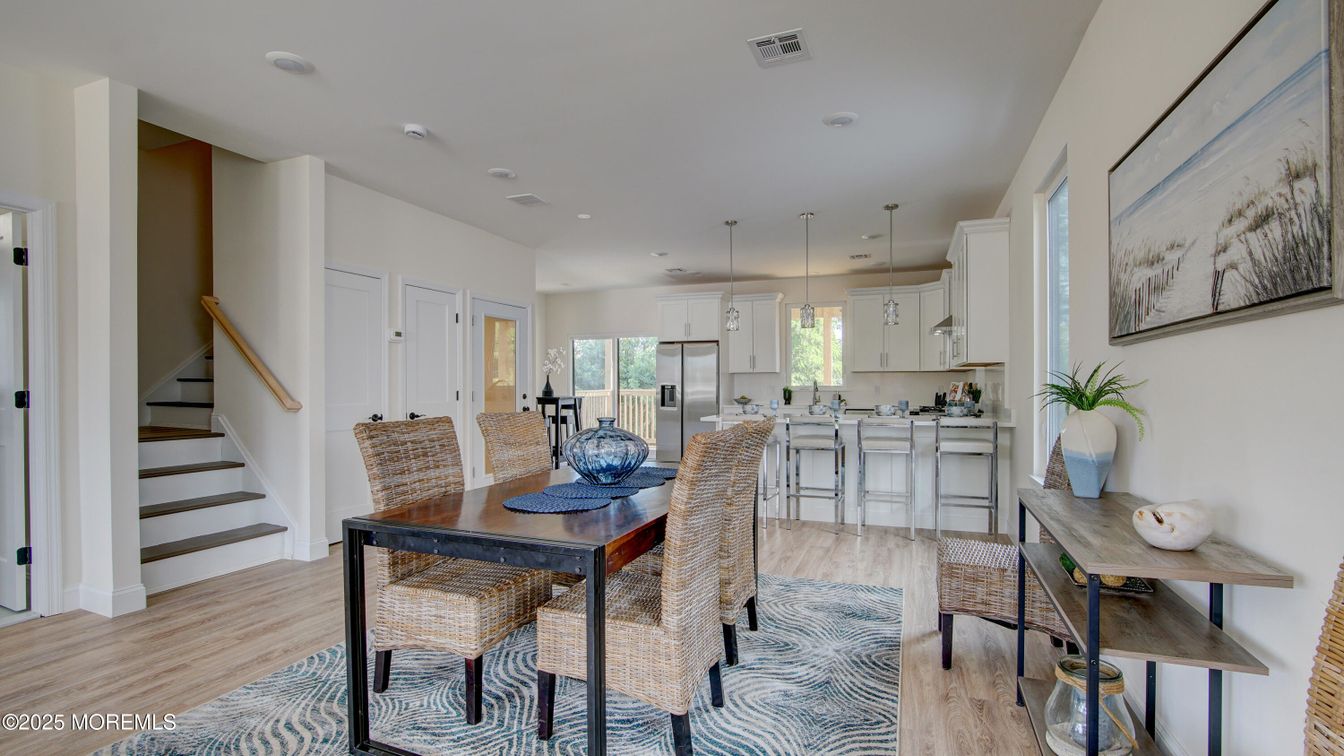 Dining room, Interior, Kitchen, Pendant Lights, Recessed Lighting, Wood Texture Flooring