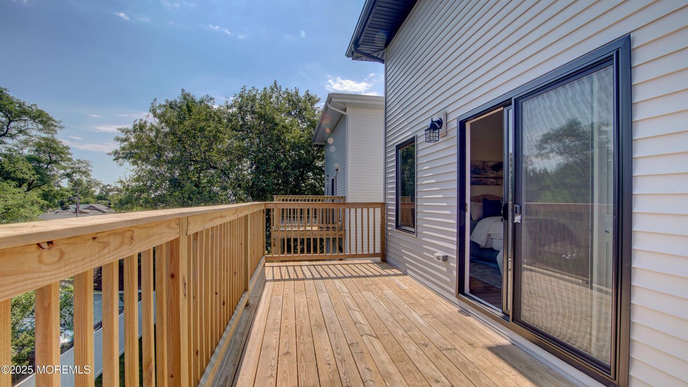 Exterior, Wood Texture Flooring
