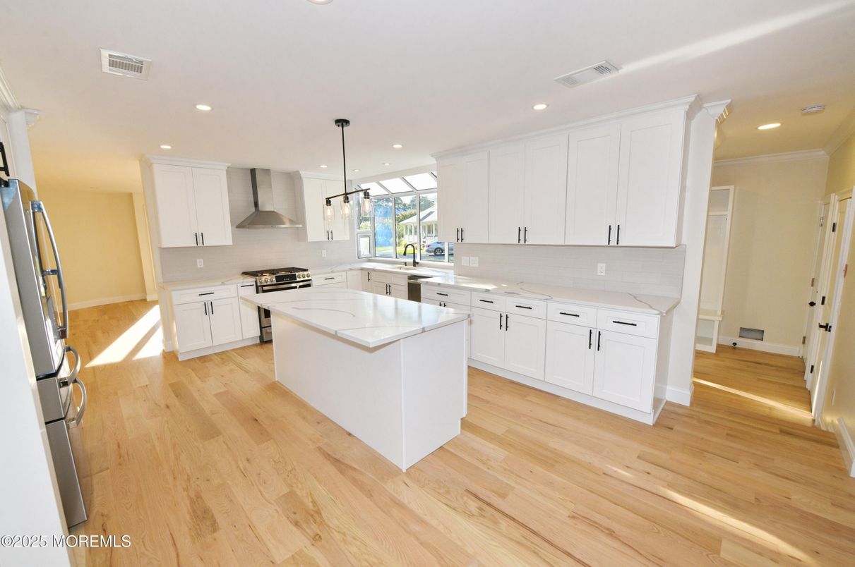Interior, Kitchen, Pendant Lights, Recessed Lighting, Wood Texture Flooring