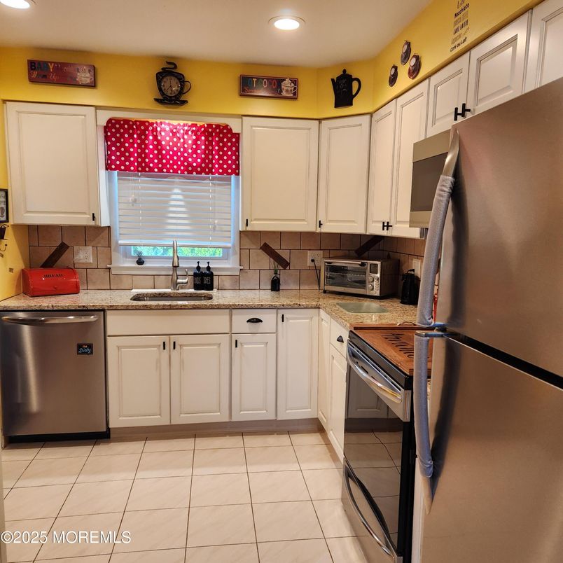 Interior, Kitchen, Recessed Lighting