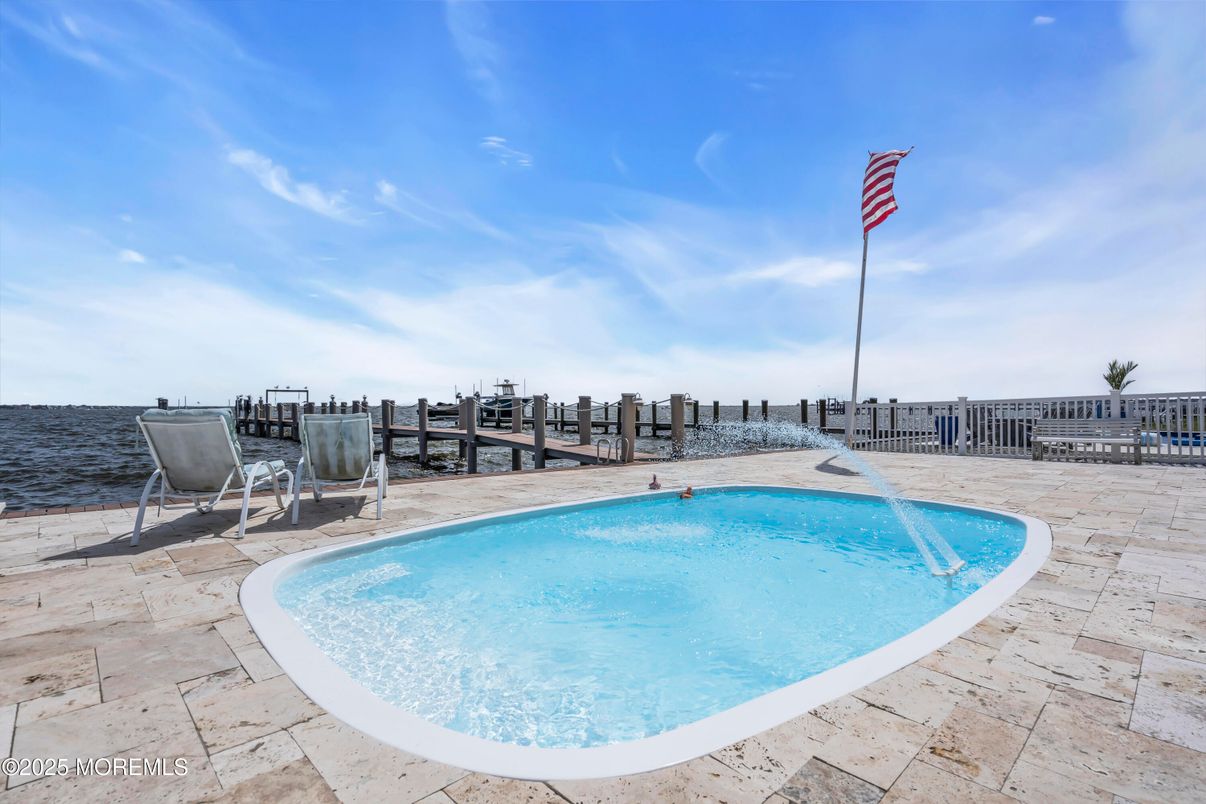 Exterior, Pool, Water