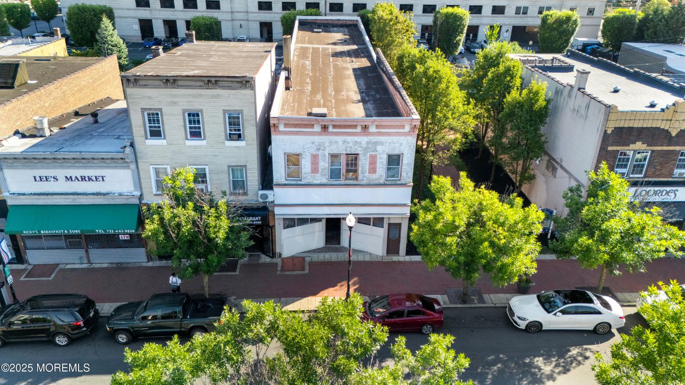 Exterior, Drone