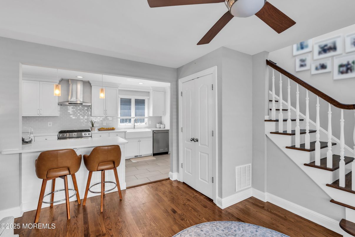 Interior, Kitchen, Pendant Lights, Recessed Lighting, Wood Texture Flooring