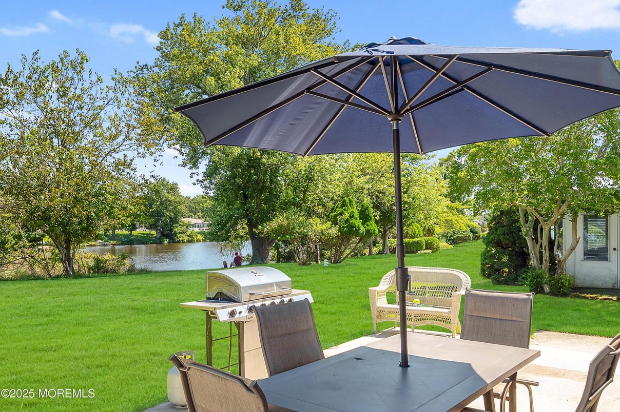 Backyard, Exterior, Outdoor Kitchen, Water