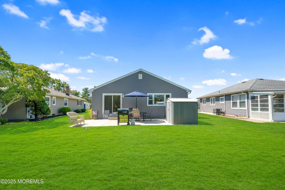 Backyard, Exterior