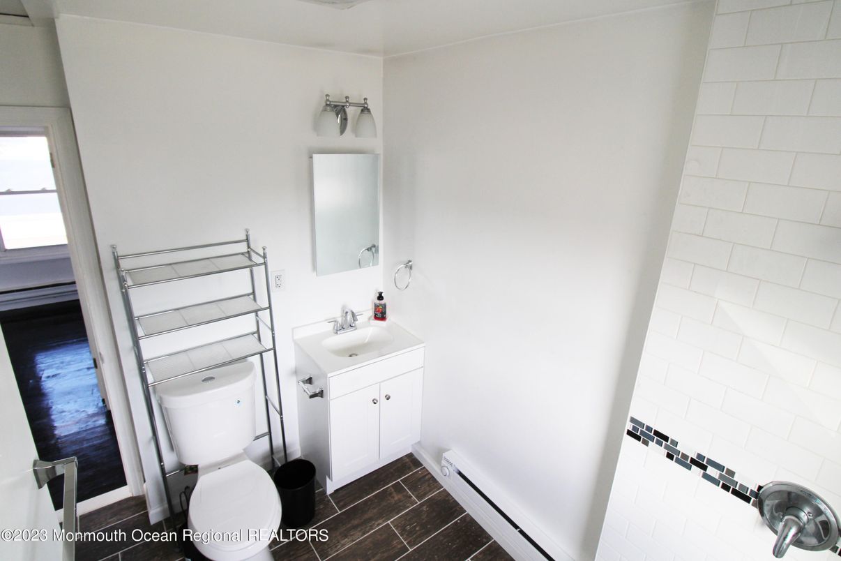 Bathroom, Dual Sink Vanities, Interior, Wood Texture Flooring