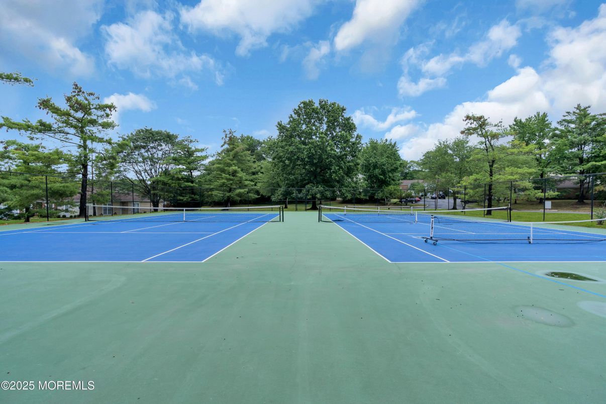 Exterior, Tennis Courts