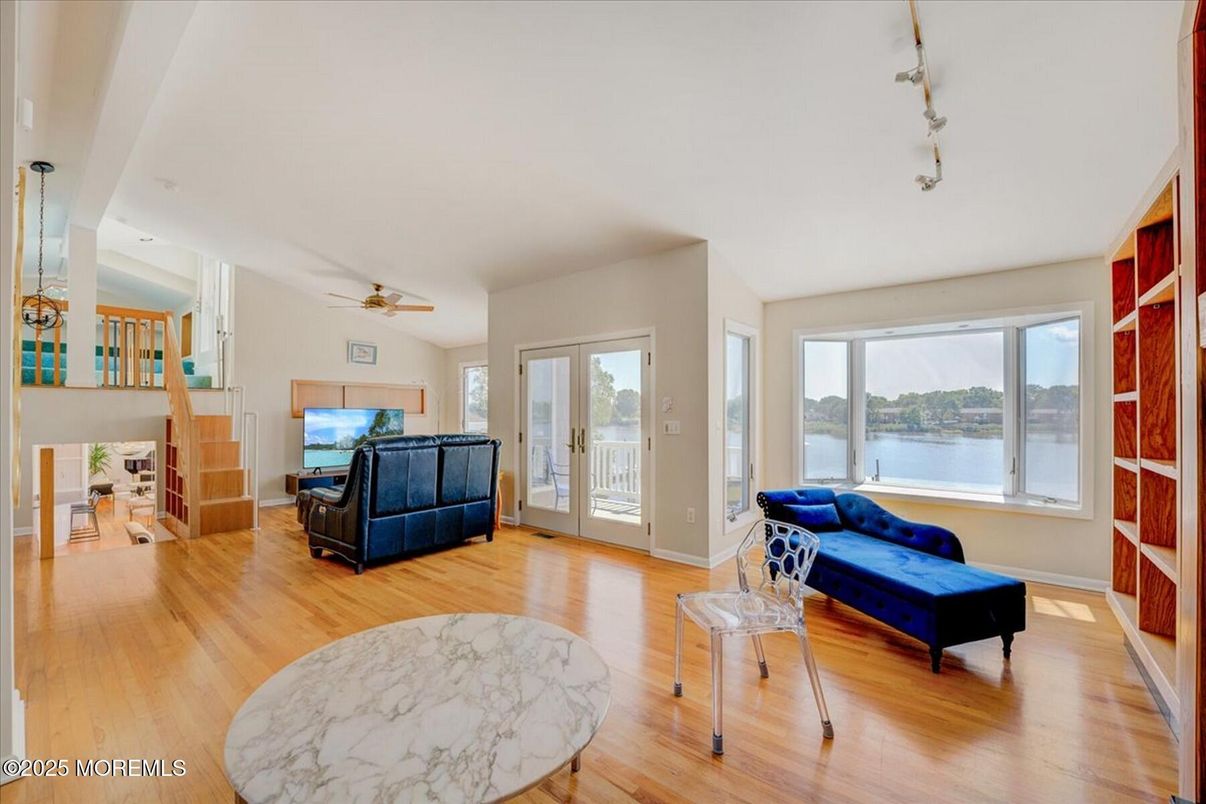 Interior, Pendant Lights, Water, Wood Texture Flooring