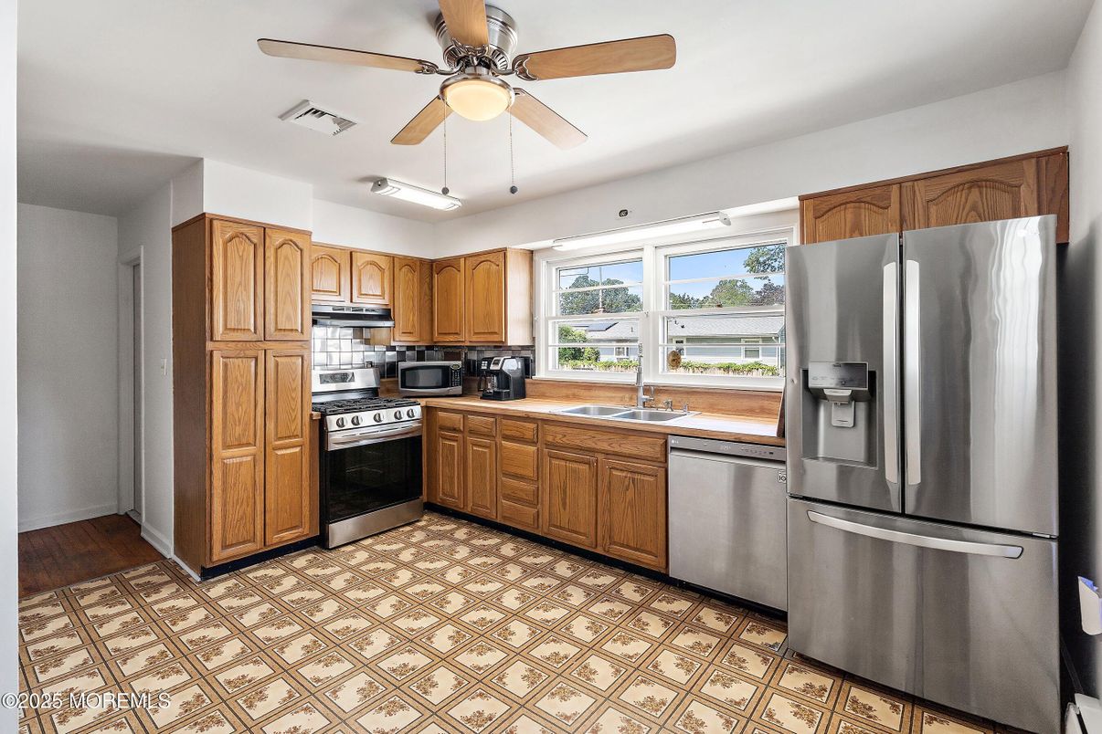 Interior, Kitchen, Stainless Steel Appliances