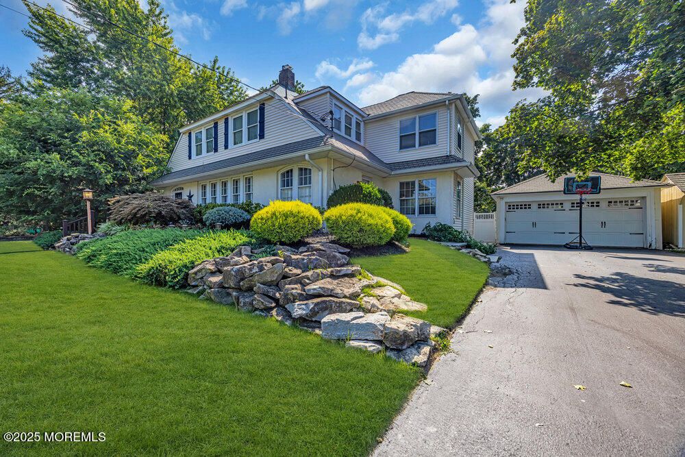 Backyard, Detached Garage, Exterior
