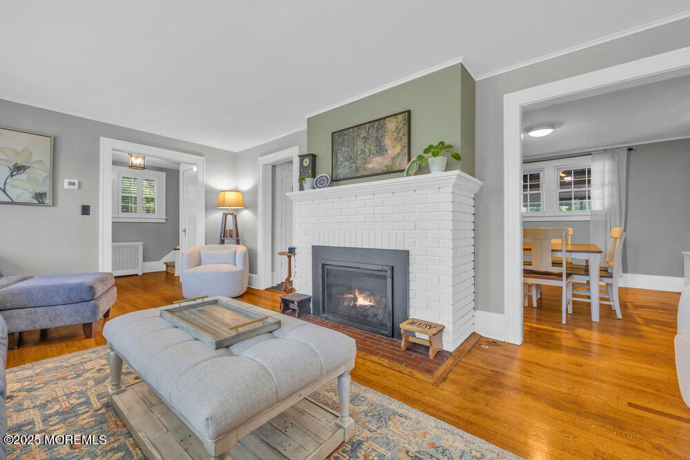 Dining room, Fireplace, Interior, Wood Texture Flooring