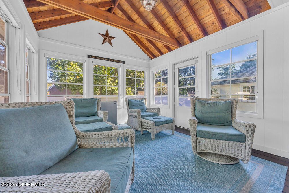 Interior, Living room, Sun Room, Wooden Beams, Wooden Ceilings