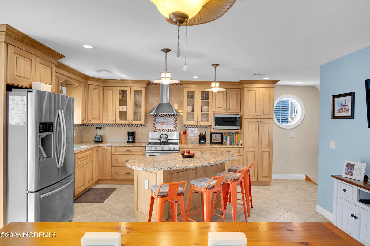 Interior, Kitchen, Pendant Lights, Recessed Lighting, Stainless Steel Appliances