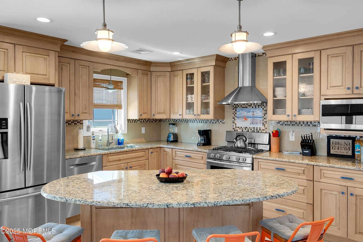 Interior, Kitchen, Pendant Lights, Recessed Lighting, Stainless Steel Appliances