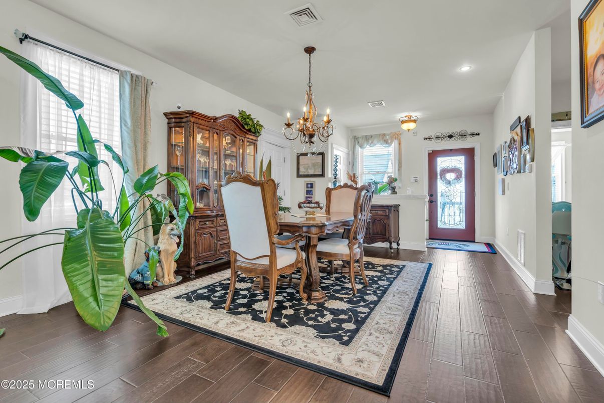 Chandelier, Dining room, Interior, Recessed Lighting, Wood Texture Flooring