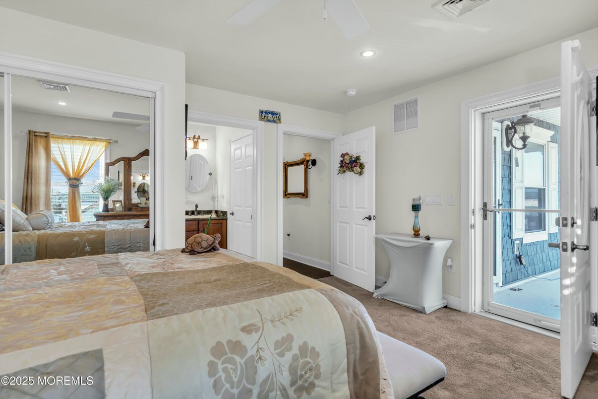 Bathroom, Bedroom, Interior, Recessed Lighting