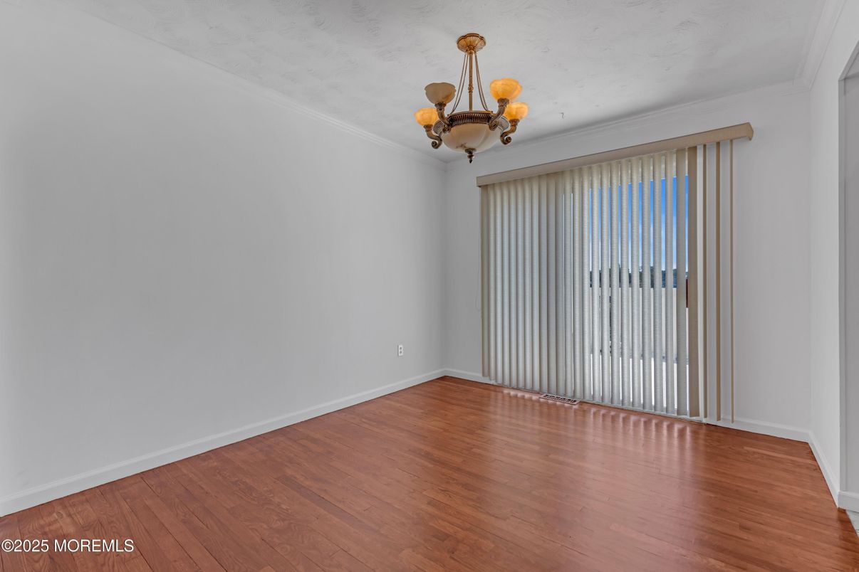 Chandelier, Empty room, Interior, Wood Texture Flooring