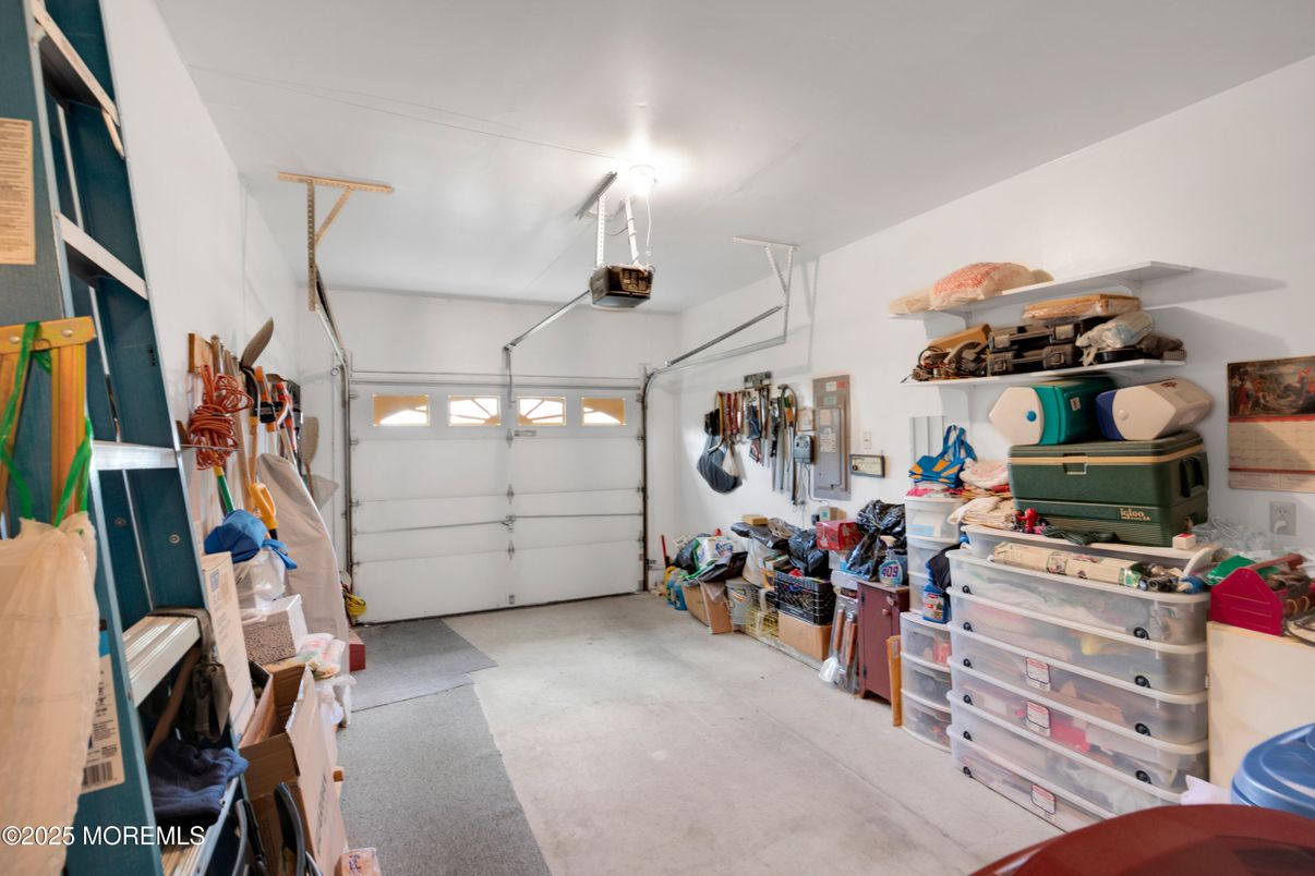 Garage, Interior