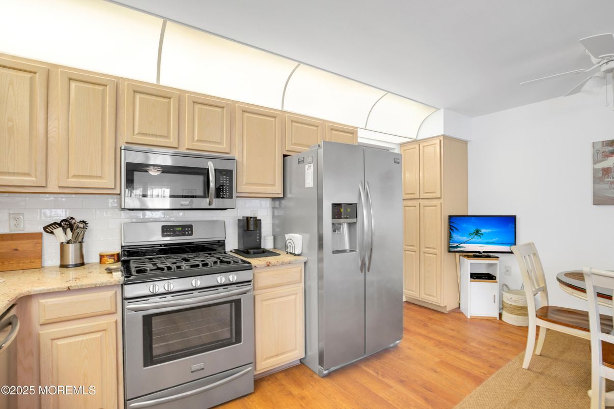 Interior, Kitchen, Stainless Steel Appliances, Wood Texture Flooring