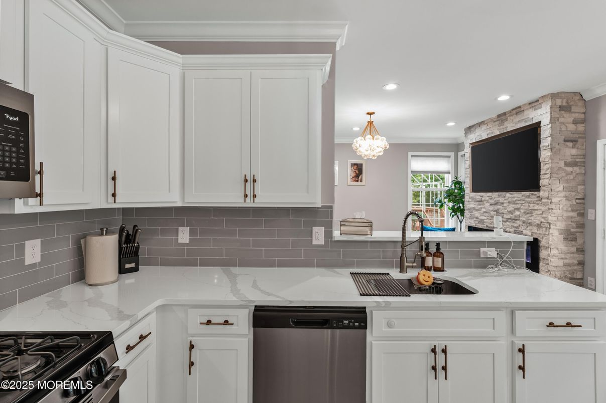 Chandelier, Interior, Kitchen, Recessed Lighting, Stainless Steel Appliances, Stone Walls