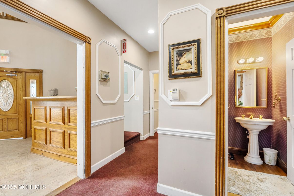 Interior, Recessed Lighting