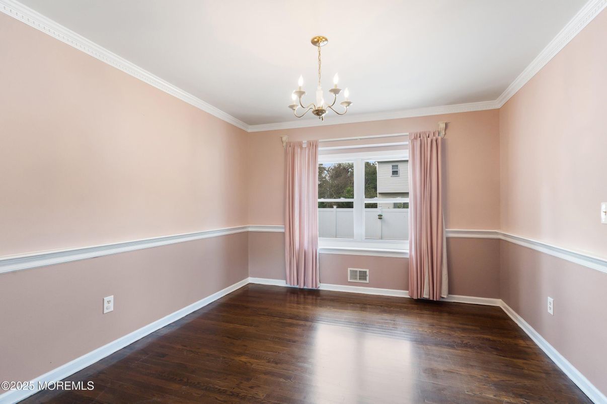 Chandelier, Empty room, Interior, Wood Texture Flooring