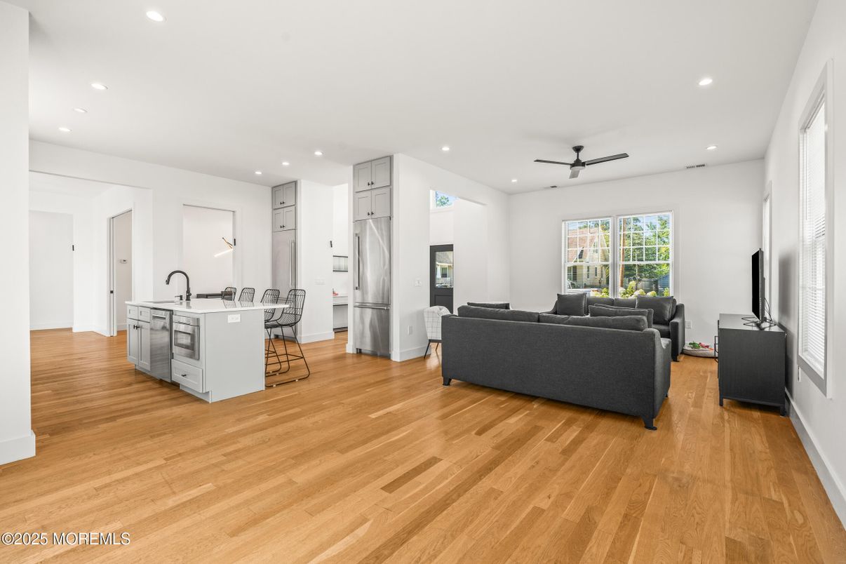 Interior, Kitchen, Living room, Recessed Lighting, Wood Texture Flooring