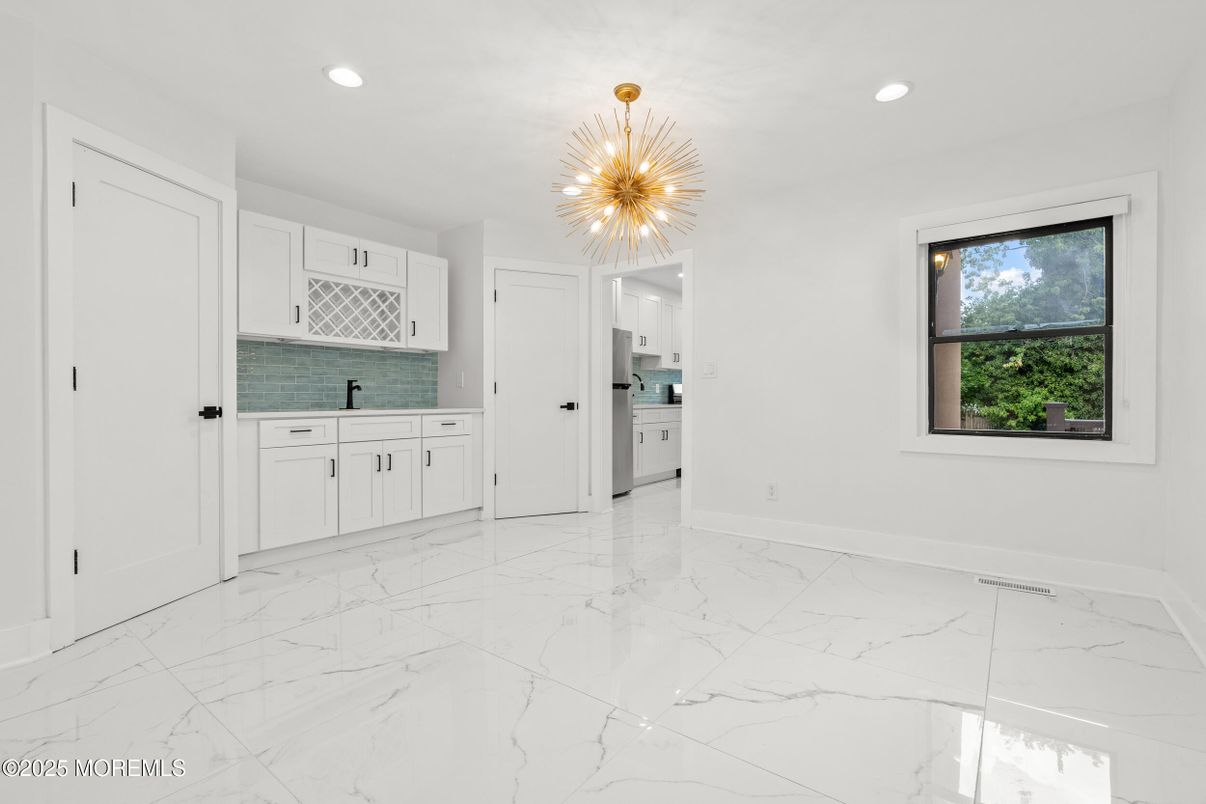 Chandelier, Empty room, Interior, Kitchen, Marble, Recessed Lighting