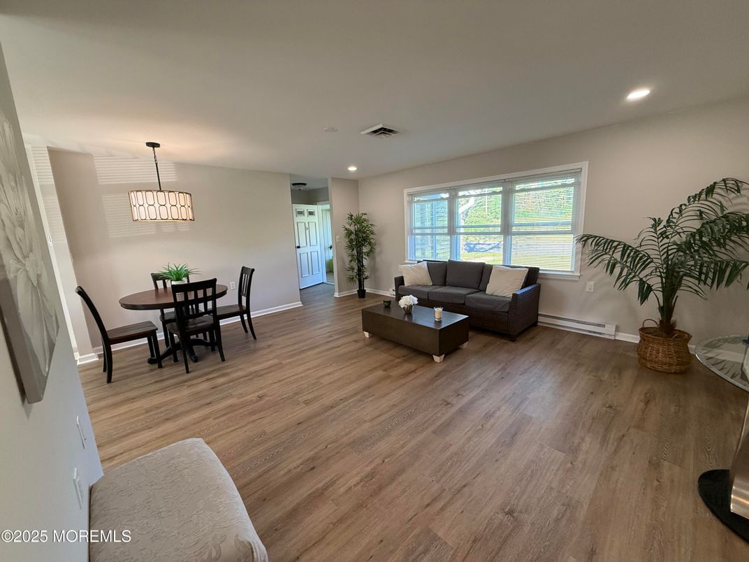 Dining room, Interior, Living room, Pendant Lights, Recessed Lighting, Wood Texture Flooring