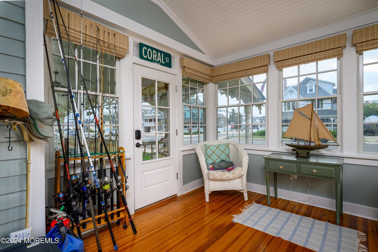 Interior, Sun Room, Wood Texture Flooring