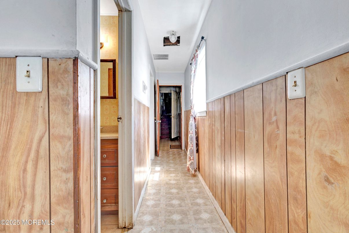 Interior, Wooden Walls